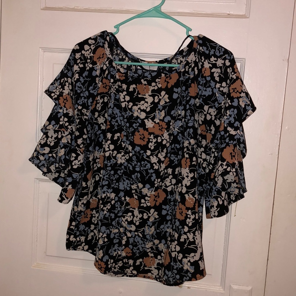 Adorable work top.